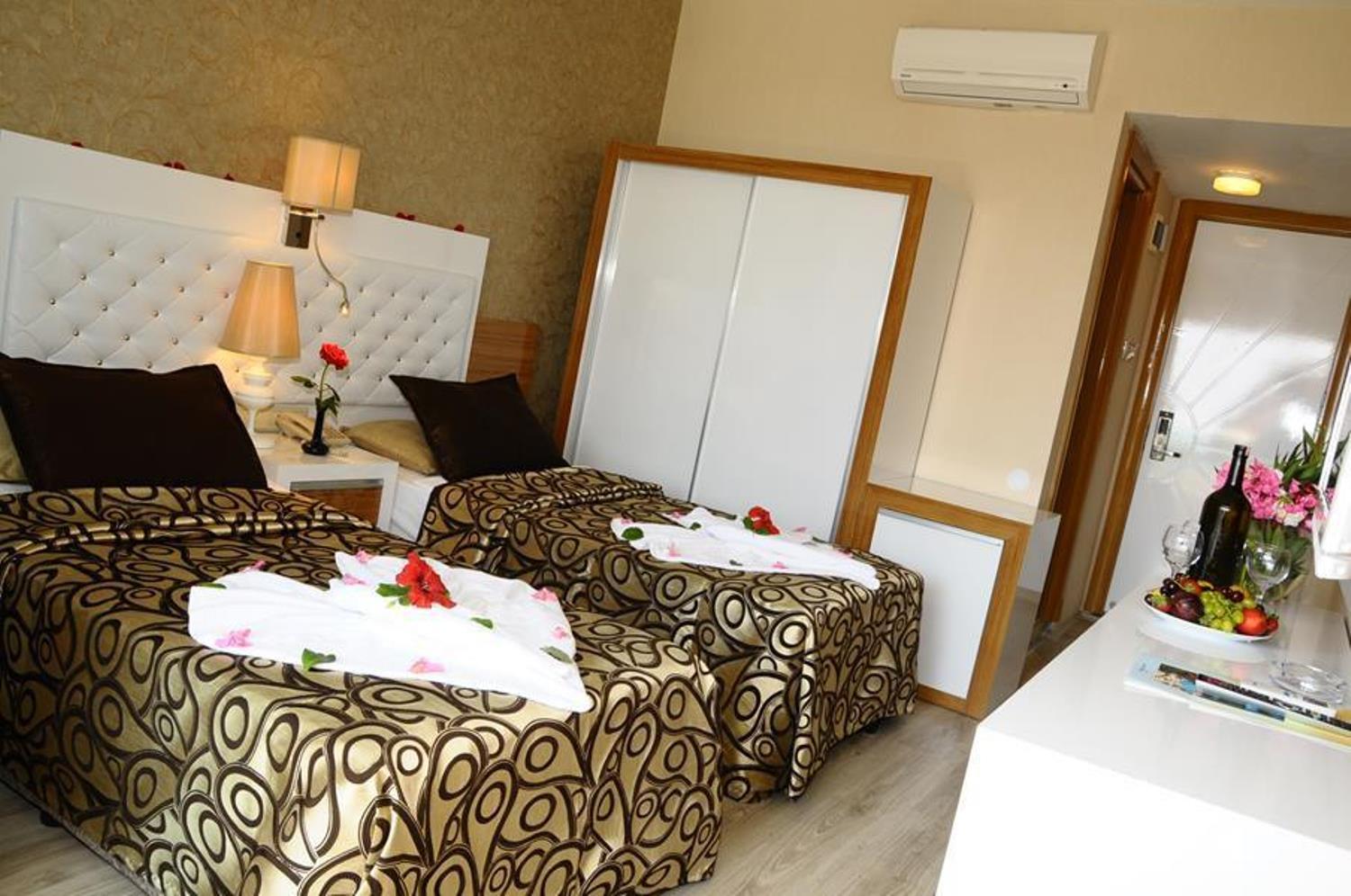 Club Tess Hotel Konaklı Екстериор снимка