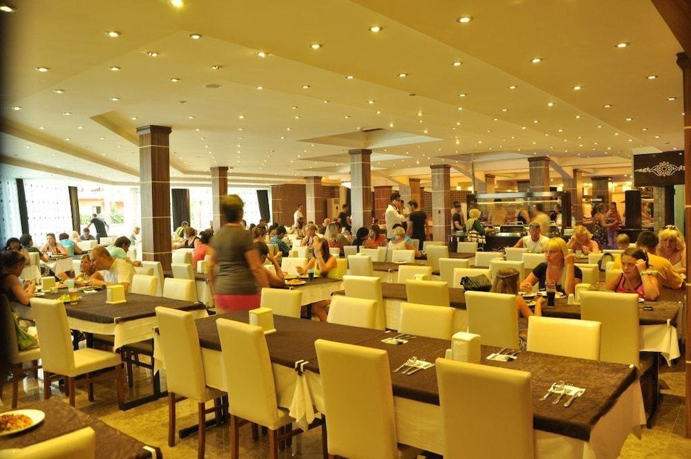 Club Tess Hotel Konaklı Екстериор снимка