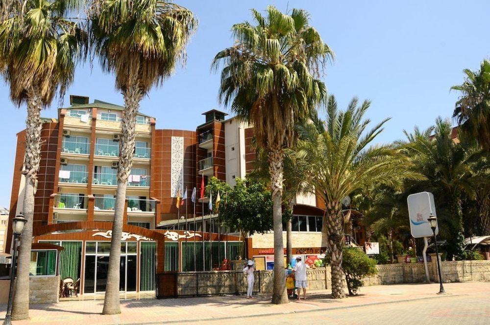 Club Tess Hotel Konaklı Екстериор снимка