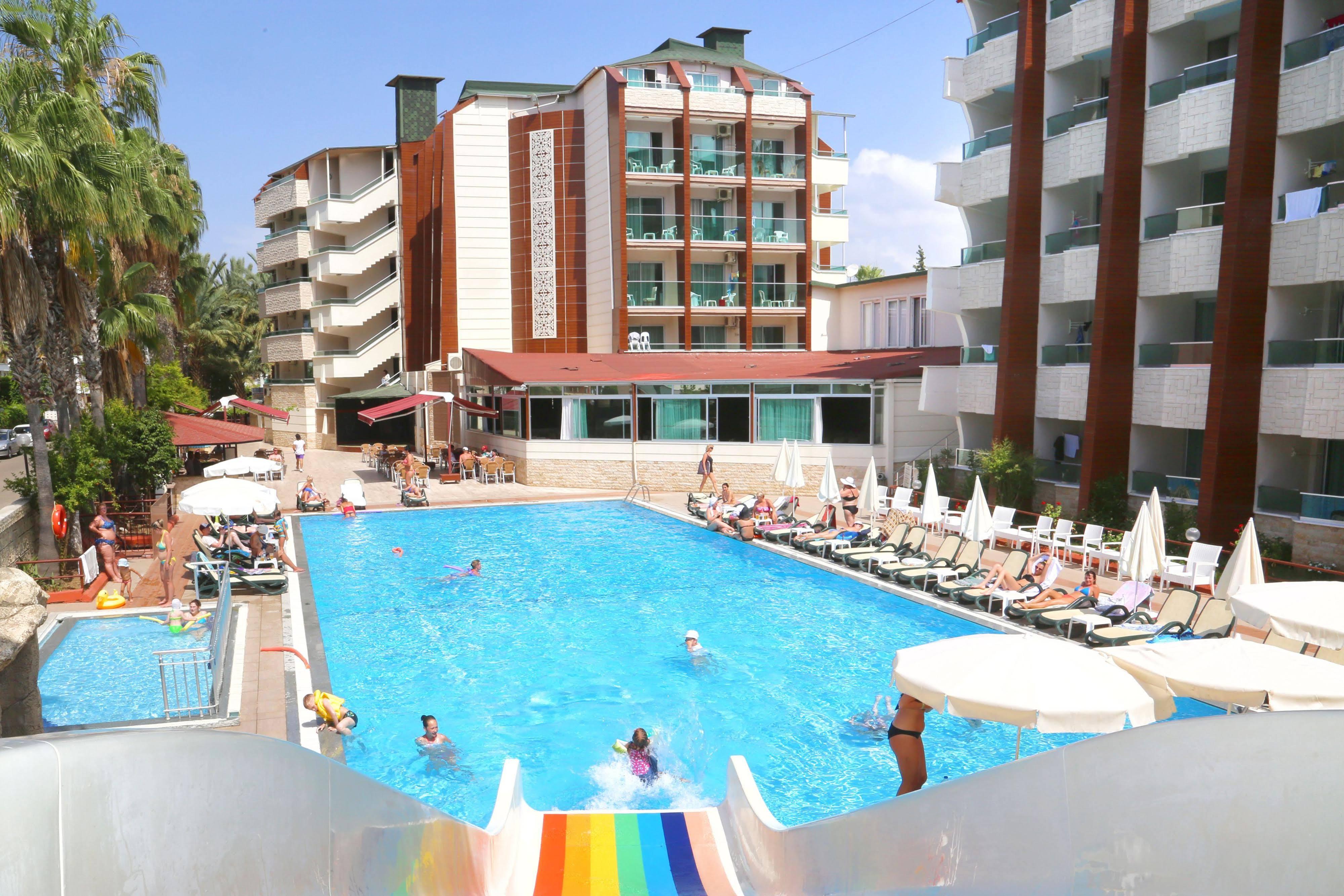 Club Tess Hotel Konaklı Екстериор снимка