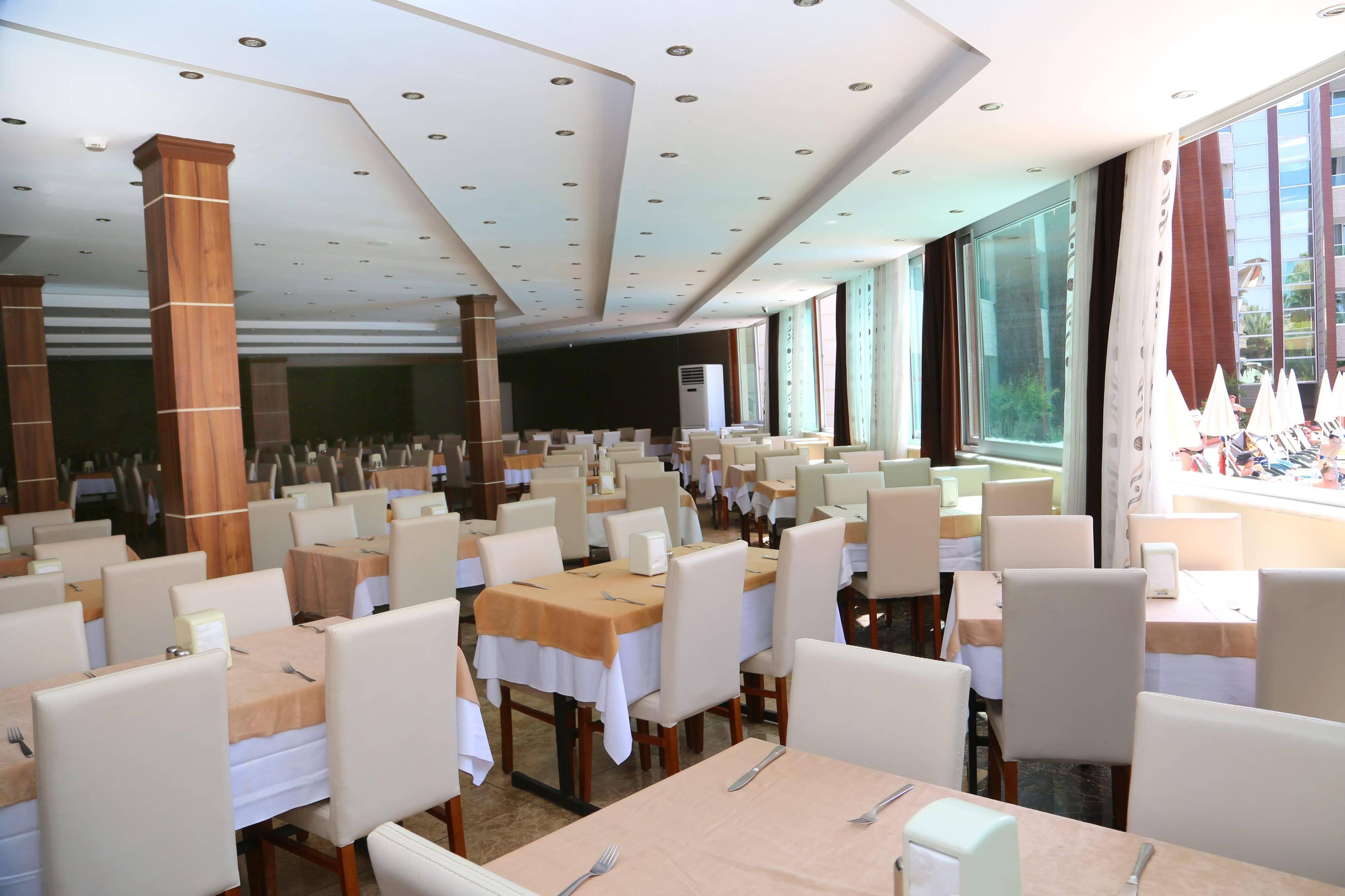 Club Tess Hotel Konaklı Екстериор снимка